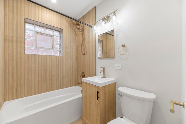 Building Photo - 132 Ridge Ave