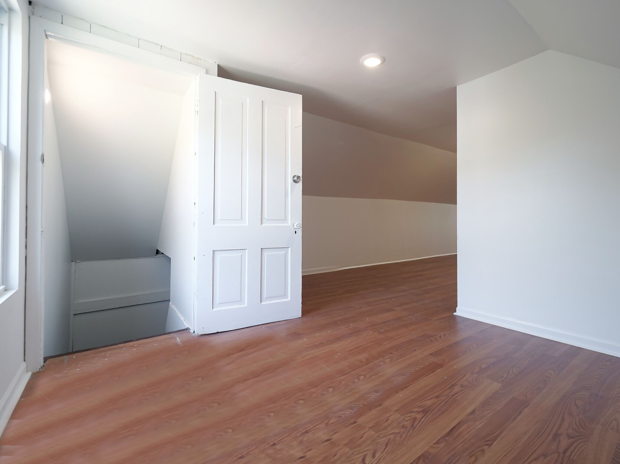 Back / home office are - 5351 S Laflin St