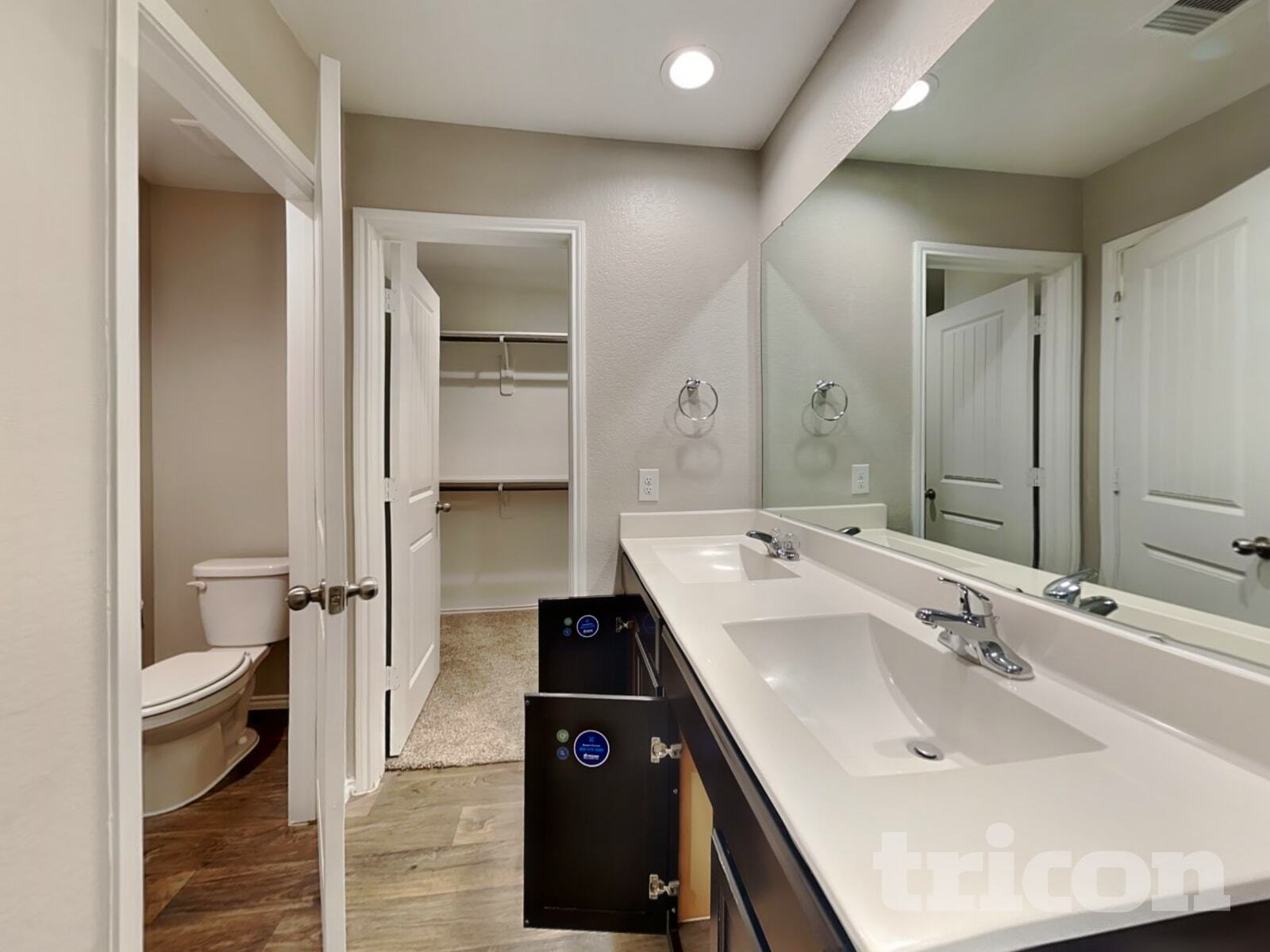 Building Photo - 8523 Aster Gln Wy