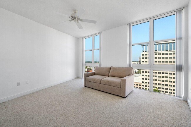 Building Photo - 550 Okeechobee Blvd