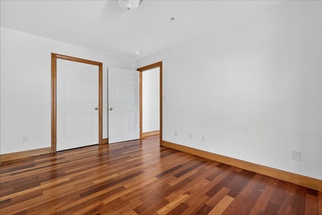 Building Photo - 432 Broadway