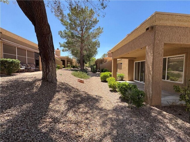 Building Photo - Summerlin 55+ Active Resort!!  Country Clu...
