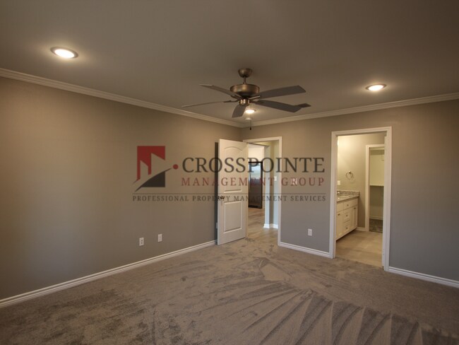 Building Photo - Beautiful 2 Bedroom 2 Bathroom Townhouse in South Tyler! 1/2 OFF FIRST FULL MONTH