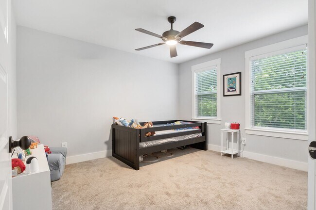 Building Photo - 3 Bedroom Inglewood Home