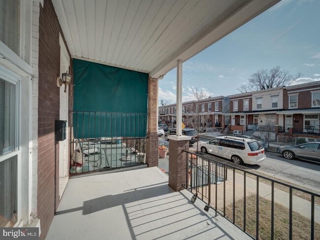 Building Photo - 1716 Homestead St