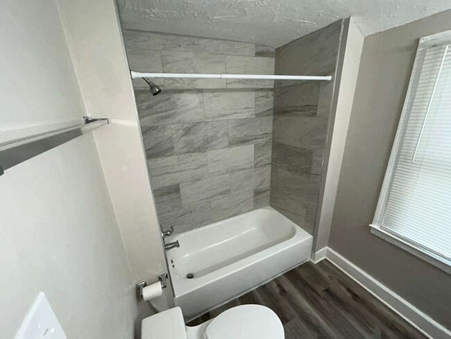 Building Photo - Renovated 3 Bedroom Colonial