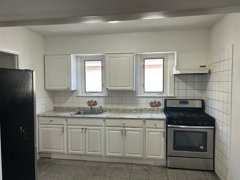 Building Photo - 14435 224th St