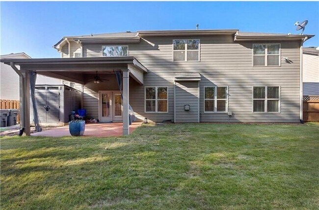 Building Photo - 2727 Cove View Ct SE