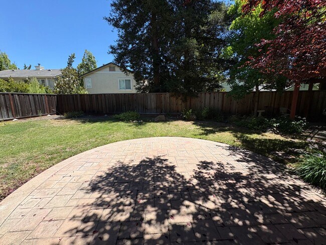 Building Photo - 5411 Asterwood Dr