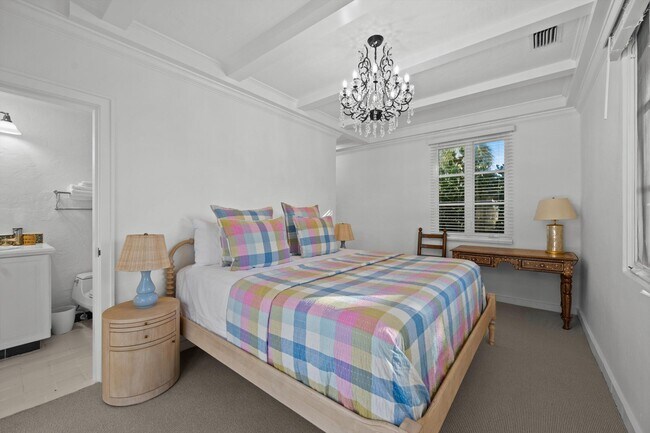 Building Photo - 240 N Ocean Blvd