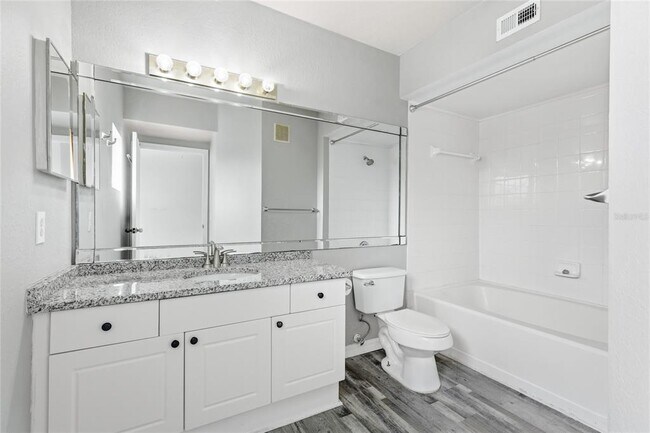 Building Photo - 5122 Northridge Rd