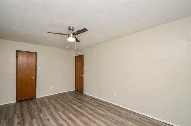 Building Photo - 14419 Merry Meadow Dr