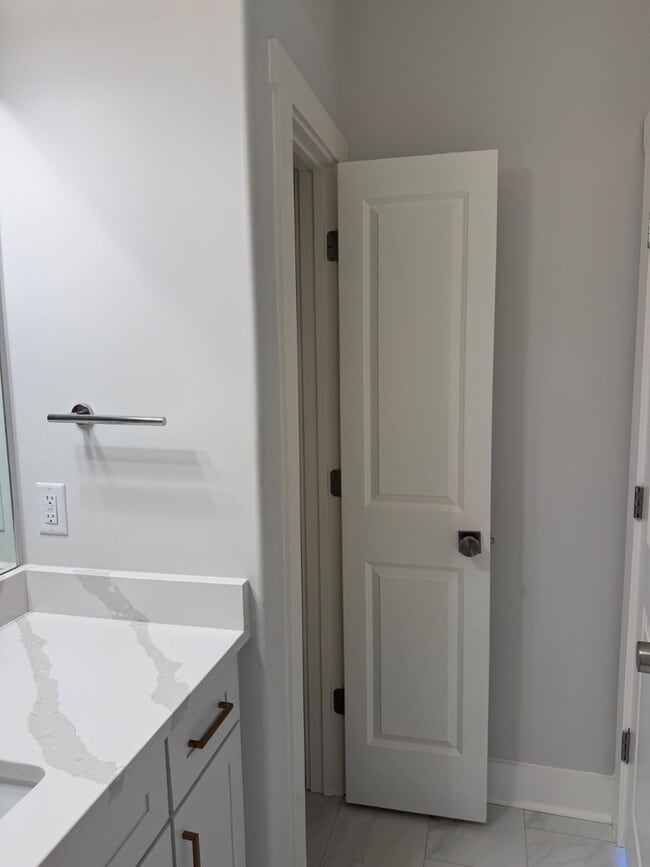 Building Photo - 2023 Rosemary Street