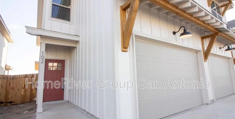 Building Photo - 10346 Lynwood Branch
