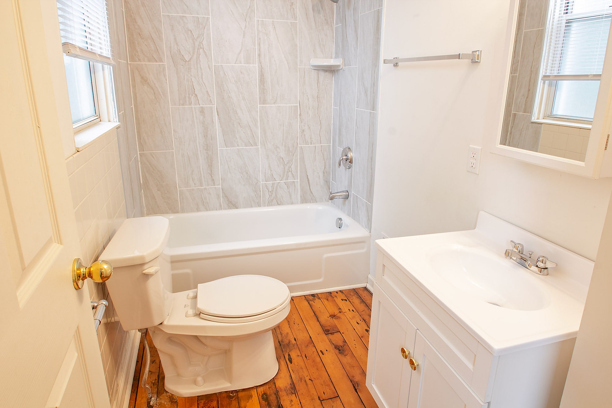 Building Photo - 328 Franklin Ave