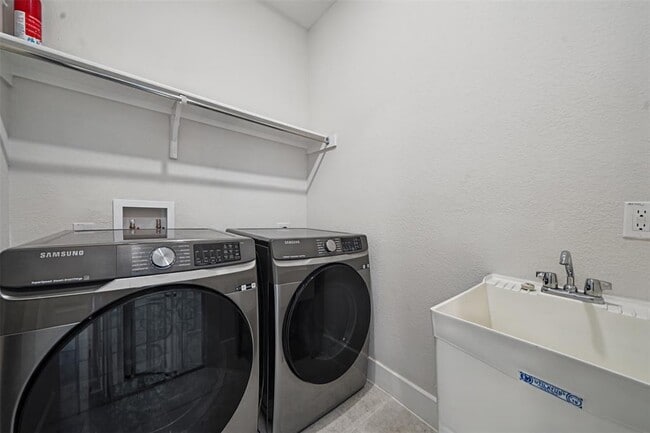 Building Photo - 22509 Agave Grove Dr
