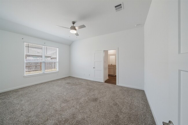 Building Photo - 1613 Sunbend Ln