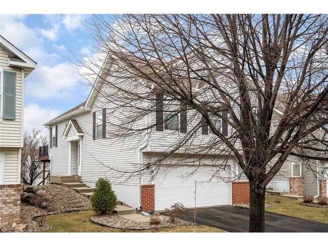 Building Photo - 917 Lindsey Ln