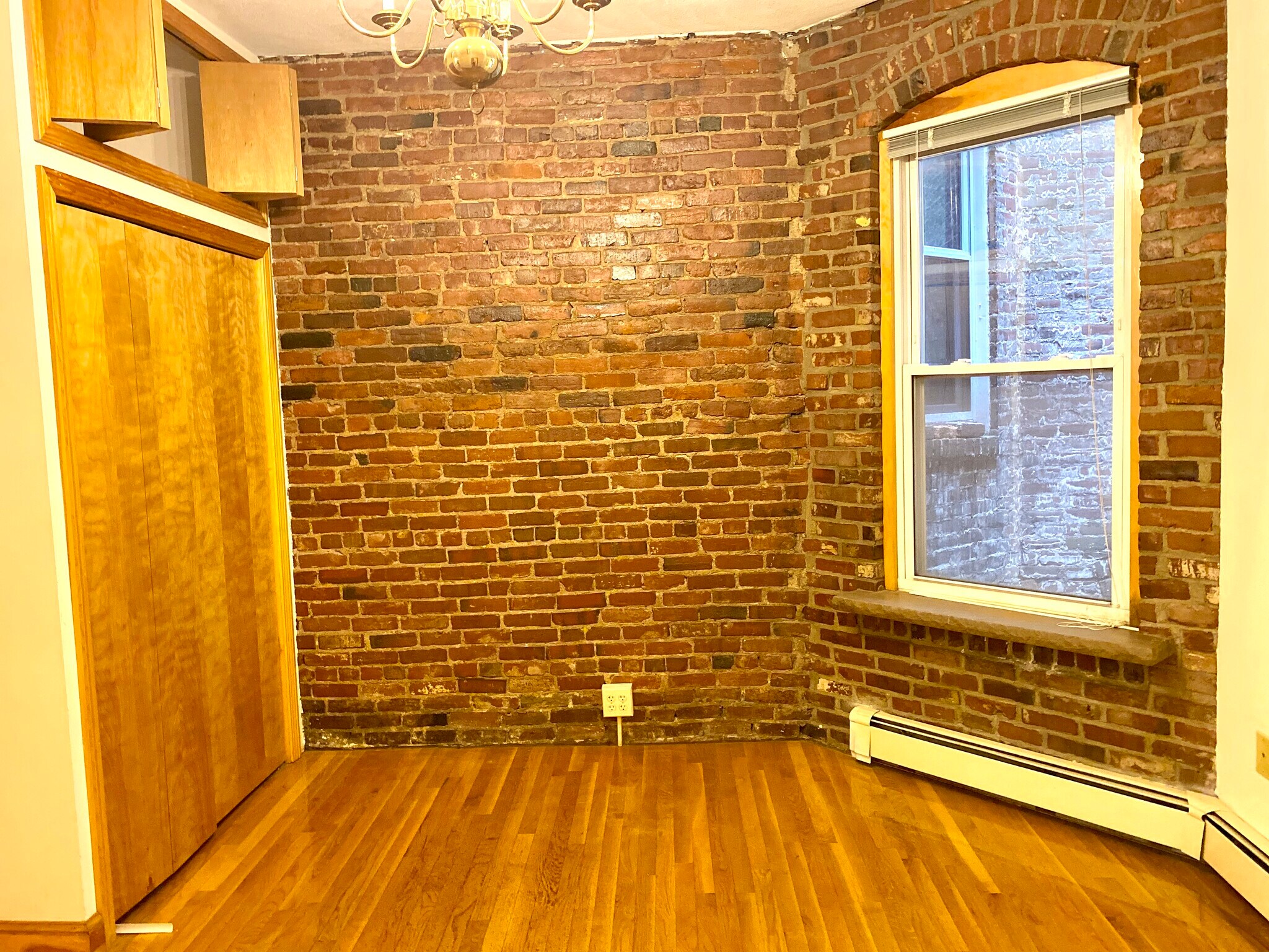 Building Photo - 67 Baldwin St