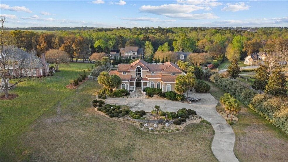 Building Photo - 200 Asphodel Dr