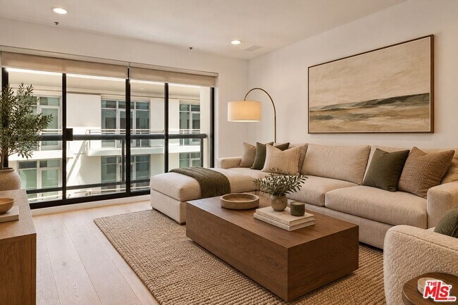 Building Photo - 10724 Wilshire Blvd
