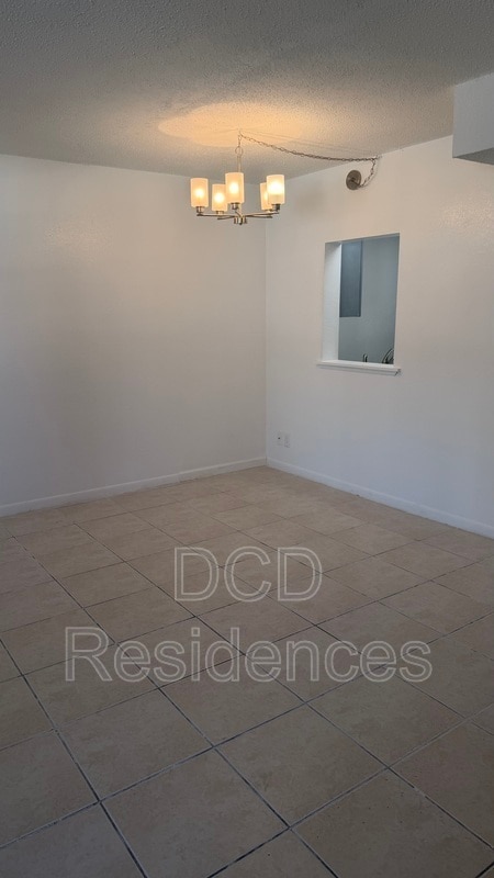 Building Photo - 55 Jasper St