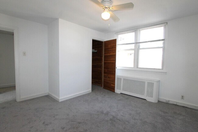 Building Photo - 6711 S Pleasant Pl