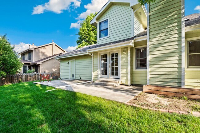 Building Photo - Spacious Home in a Great Location!