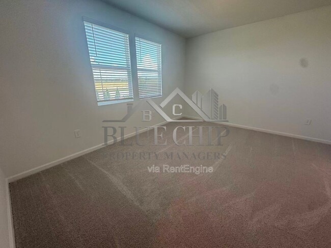 Building Photo - 2563 Rider Rain Ln