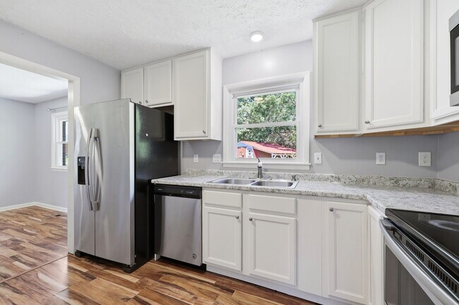 Building Photo - 5914 Ormskirk Dr