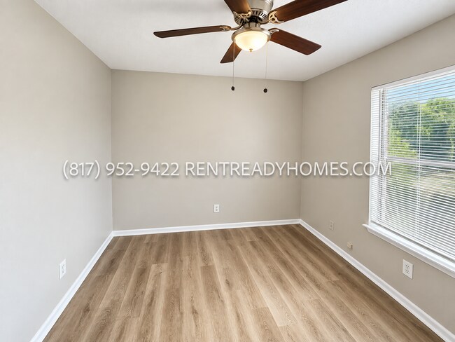 Building Photo - 2528 Pinon Ct