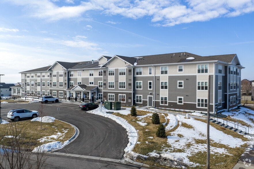 Building Photo - Carver Oaks