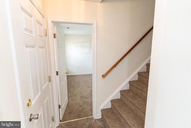 Building Photo - 202 Carsons Ct