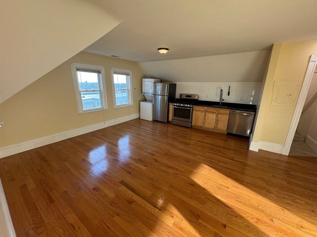 Building Photo - 50 Lowell St