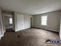 Building Photo - 1233 S 10th St
