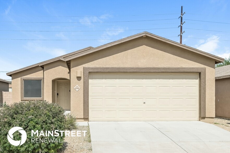Primary Photo - 6244 S High Hope Ln