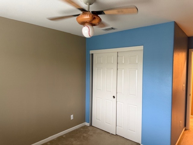 Building Photo - 4 bedroom 2.5 baths: formal living/dining