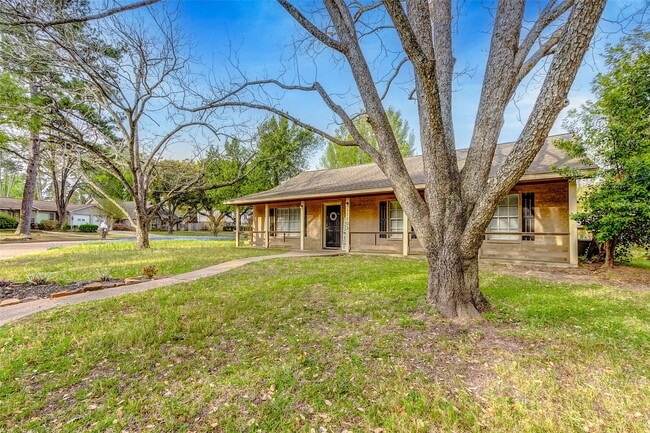 Building Photo - 31103 Alice Ln