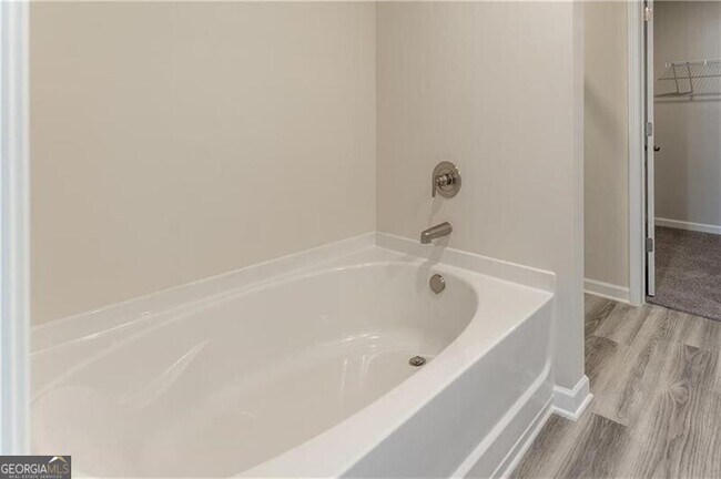 Building Photo - 4129 Oakwood Ter Ct