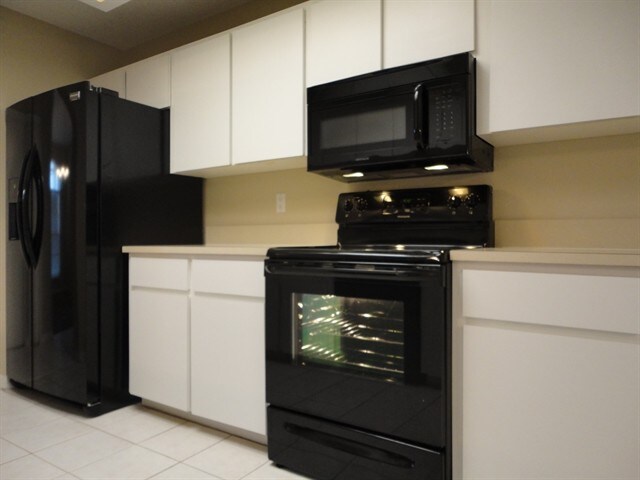 Building Photo - 8850 Napa Loop