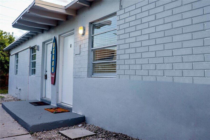 Building Photo - 305 Phippen Waiters Rd