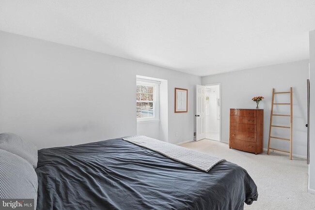 Building Photo - 2207 Victor Ct