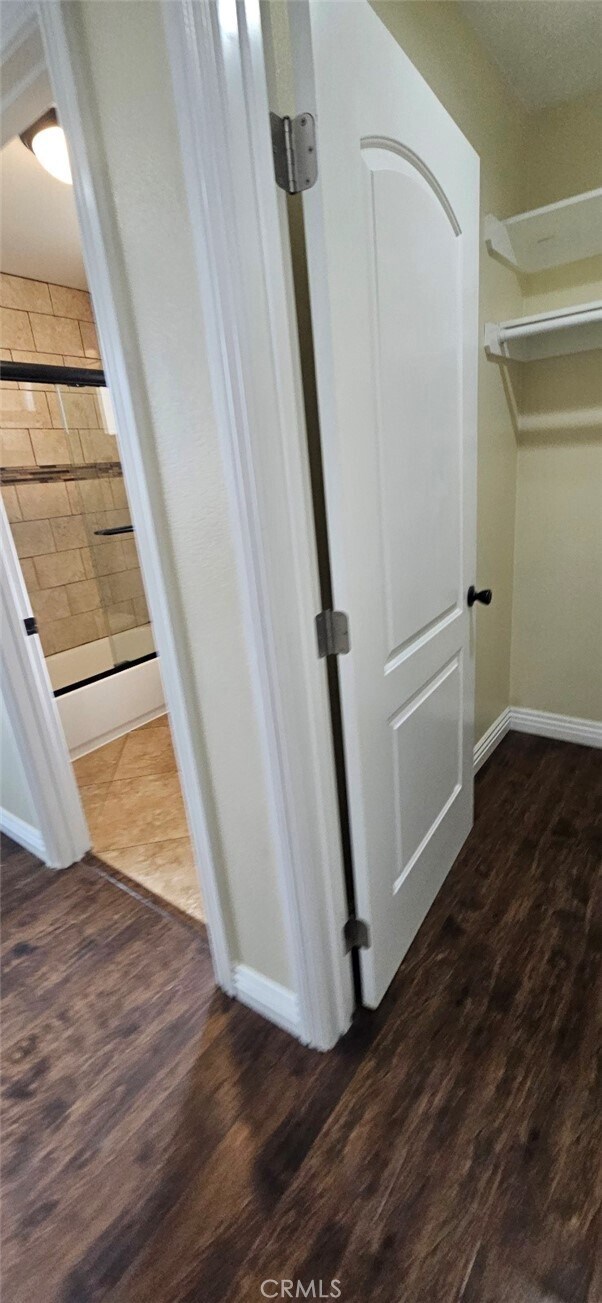 Building Photo - 611 E 75th St