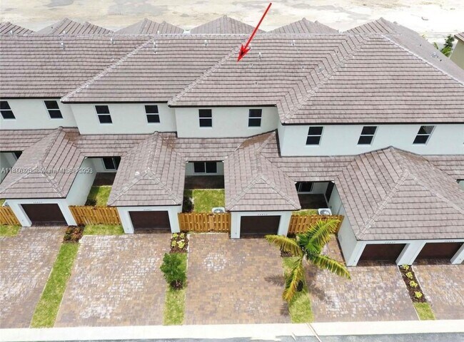 Building Photo - 26459 SW 148th Ave