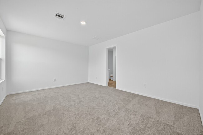 Building Photo - 28938 Rustic Windmill Wy