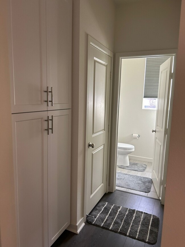 Building Photo - 344 Millstream Ct