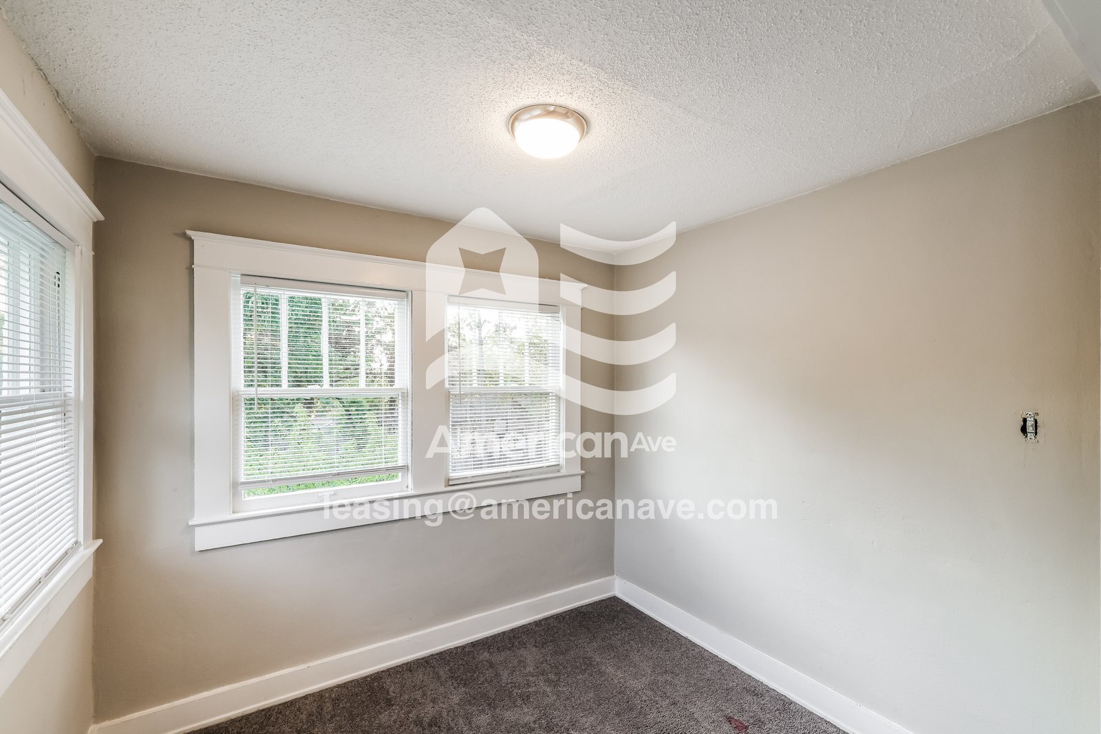 Building Photo - 8214 8th Ave S