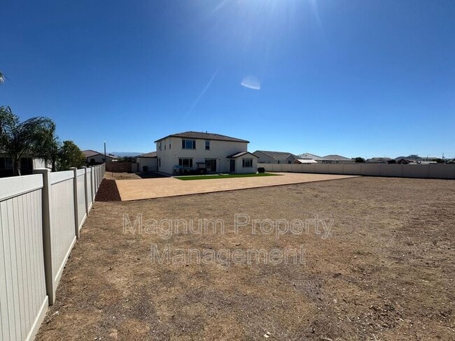 Building Photo - 31310 Reserve Dr