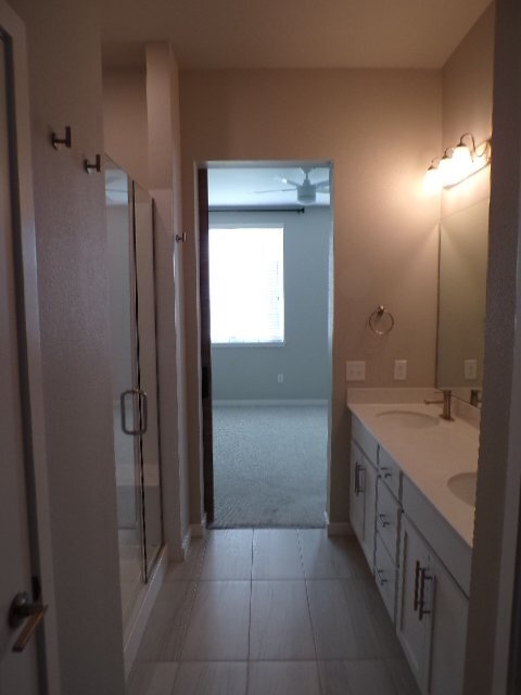 Building Photo - Littleton Village Location - 2 bedroom, 2 ...