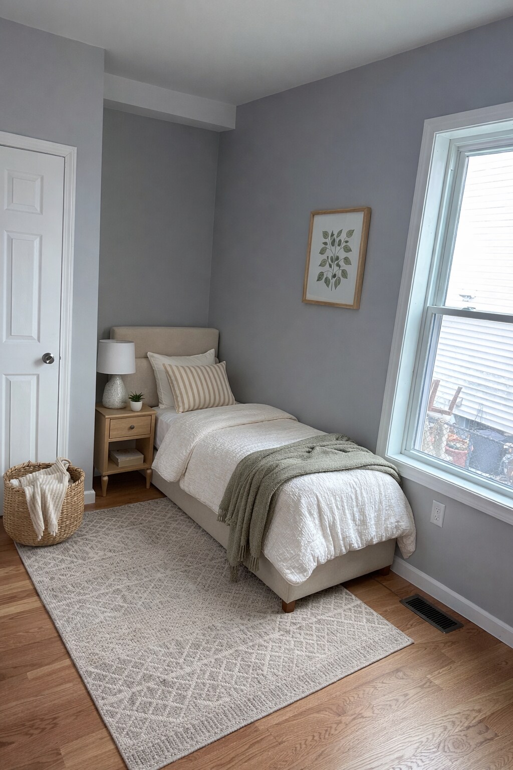 Building Photo - 48 Hastings St